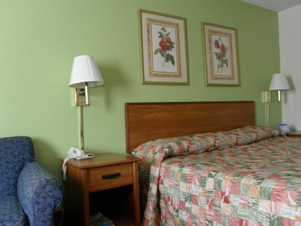 Quality Inn Stockbridge Atlanta South Room photo