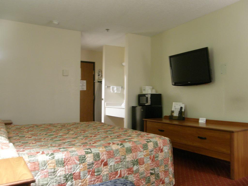 Quality Inn Stockbridge Atlanta South Room photo